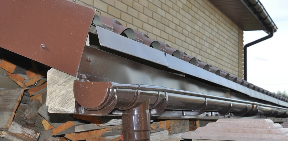 Seamless Metal Gutter Installation Seamless Metal Gutter Installation